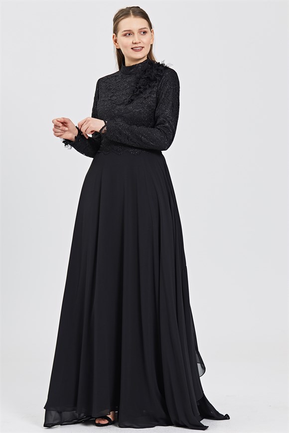 Siyah Üst Beden Dantel, Çiçek Ve Yaprak Aksesuarlı Şifon Etekli Abiye Elbise