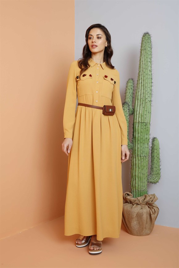Safran - Belden Pileli Cepleri Aksesuarlı Çanta Kemerli Elbise